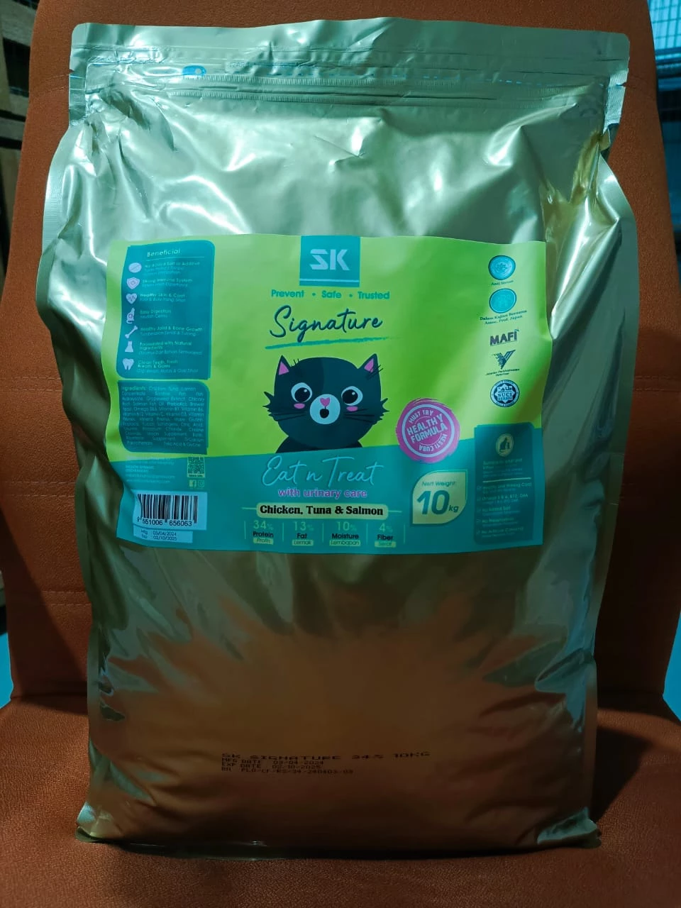 SK SIGNATURE EAT N TREAT CATFOOD (KIBBLES) 10KG-img